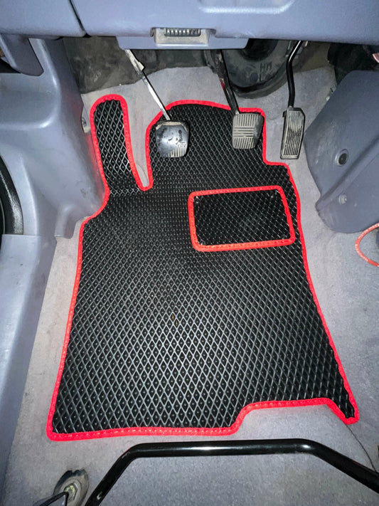 Floor mats for Nissan Almera 2000-2006