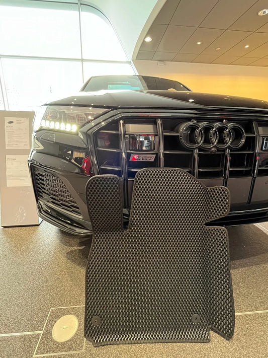 3D set of floor mats for 2015 Audi Q7+ black rhombuses